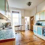 Guestready - Central & Comfortable 2Br Apartment